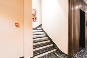 Super Townhouse Near Marine Drive