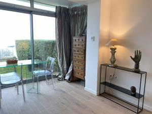 Appartement rénové avec jardin, WIFI, parking à 750m de la plage à Perros-Guirec - FR-1-368-452