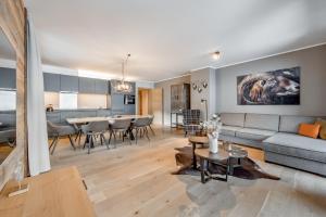 AlpenParks Hotel & Apartment Arlberg Warth mit Pool