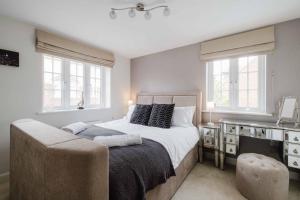 Fantastic brand new 4 bed house