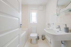 Fantastic brand new 4 bed house