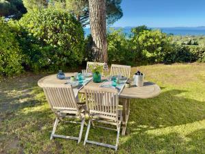 Splendide Mas avec vue sur mer panoramique Gigaro