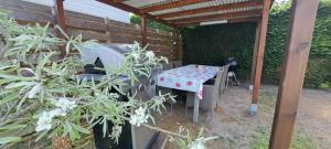 Chalet met privésauna, tuin & nabij Recreatieplas VP083