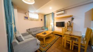 Lalit Service Apartment