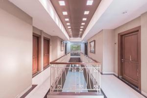 RedDoorz at La Mega near Pasar Pagi Cirebon