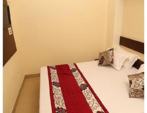 Hotel heena plaza, mount abu