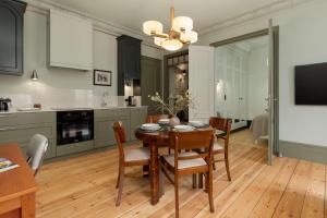 The Marien Apartments 1899 Timeless Elegance in the Heart of Gdańsk Wrzeszcz by Noclegi Renters