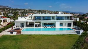 J&C Villa Resort Seacave - 3hvězdičkové hotely ve městě Pafos