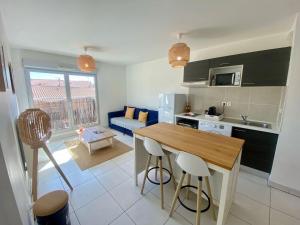 Loulou T1 moderne et lumineux, centre ville, wifi, parking