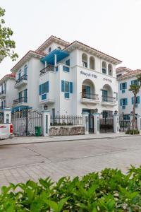 Luxury 7BR Beach Villa with Private Pool Halong Bay