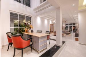 Trezora 3 4bhk Luxury Villa with pool in Assagao