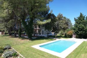 charming house with private pool in lagnes, near isle sur la sorgue, in the luberon, in Provence, for 8 people
