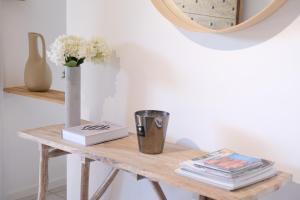 Villas charming house with private pool in lagnes, near isle sur la sorgue, in the luberon, in Provence, for 8 people : photos des chambres