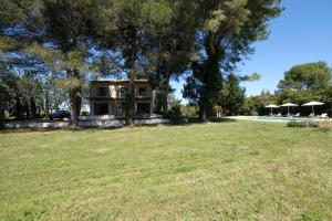 Villas charming house with private pool in lagnes, near isle sur la sorgue, in the luberon, in Provence, for 8 people : photos des chambres