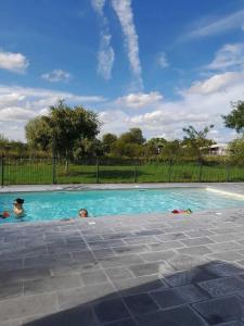 Campings Camping 3 etoiles - Piscine - ccbadc0 : photos des chambres