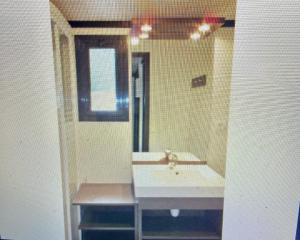 Maisons de vacances Cottage 4 a 6 p SollieToucas , climatise, piscine, vue, terrasse, a 0,400m du centre : photos des chambres