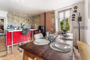 Maisons de vacances La Petite Fouques - Confortable et paisible : photos des chambres