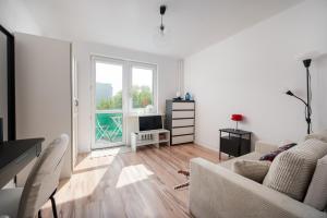 Okęcie Comfy Stay Studio by BookingHost