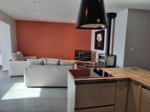 Villas maison moderne avec piscine : photos des chambres