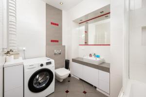 Włochy Fasolowa 2-Bedroom Apartment