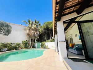 Villa Pinede - VILLA de vacances au calme avec espace piscine MAE-0461