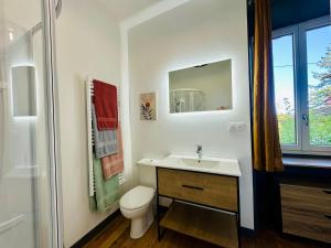 Villas Le Pavillon, Grand Manoir du XVIIe avec Piscine, Bain Nordique et acces prive a la Charente : photos des chambres