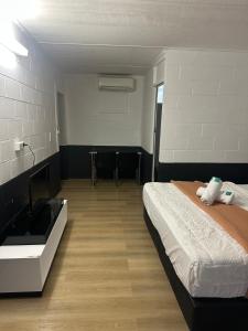 Ban Ban Springs Roadhouse and Motel