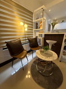 Family Friendly with 2BA&2BR , 100Mbps, Free Parking
