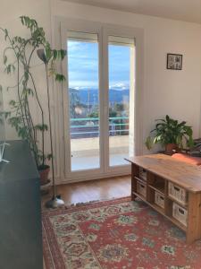 Grand appartement lumineux avec vue sur lArdèche