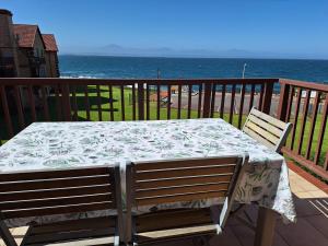 Ruby Retreat- Tranquil Seaside Escape