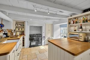 Finest Retreats - Garden Cottage in Fowey