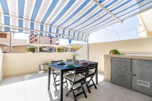 SARDINIA RE - La Casa Azul