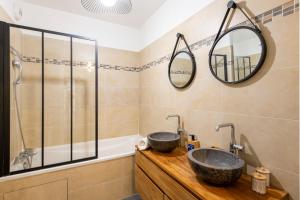 Stunning 3Bedroom Apartment with Garden in Prestigious Area I Eiffel Tower Within 15 Minutes Drive