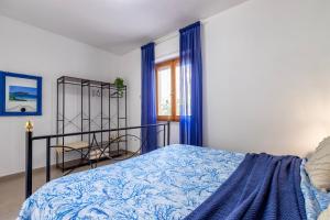 SARDINIA RE - La Casa Azul