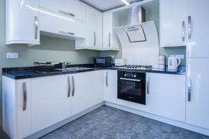 Ridgeway Hideaway - 1 Bedroom Holiday Home - Manorbier