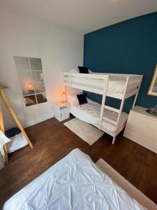 B&B / Chambres d'hotes Maison de Montgibaud : photos des chambres