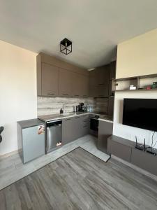 Blue Apartment -4People - City View