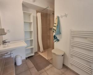 Appartements Villas MELODY - Appartement climatise 4/6 pers : photos des chambres