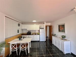 Ático San Juan Teide View by Sydney