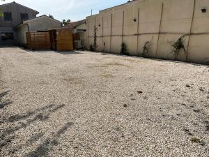 B&B Mérignac Capeyron avec piscine et bain nordique privatif pour le studio