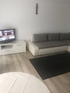 Studio Faleză Nord-Banu Mihalcea