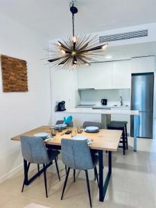Beautiful brand new - Estepona beach side apartment