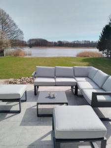 Nowoczesny dom z plażą