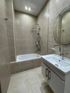 Quiet Apartment in Sheikh Zayed Near Top Malls