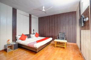 Hotel O Aavkar