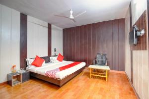 Hotel O Aavkar