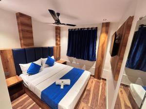 Hotel Lavish Park