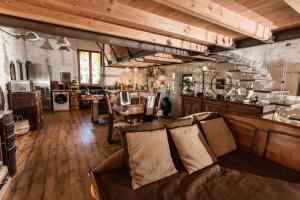 13Th Century Cévennes Farmhouse With Natural Pool