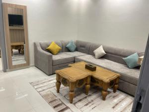 Burj Al Hayat Aleali Services Apartment 2 - Abu Arish
