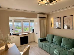 Joy City Stay Torontalului 25